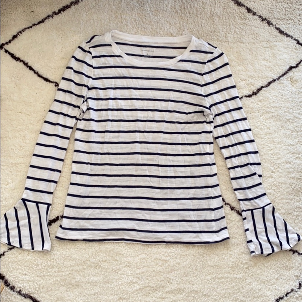 Bell Sleeved Top